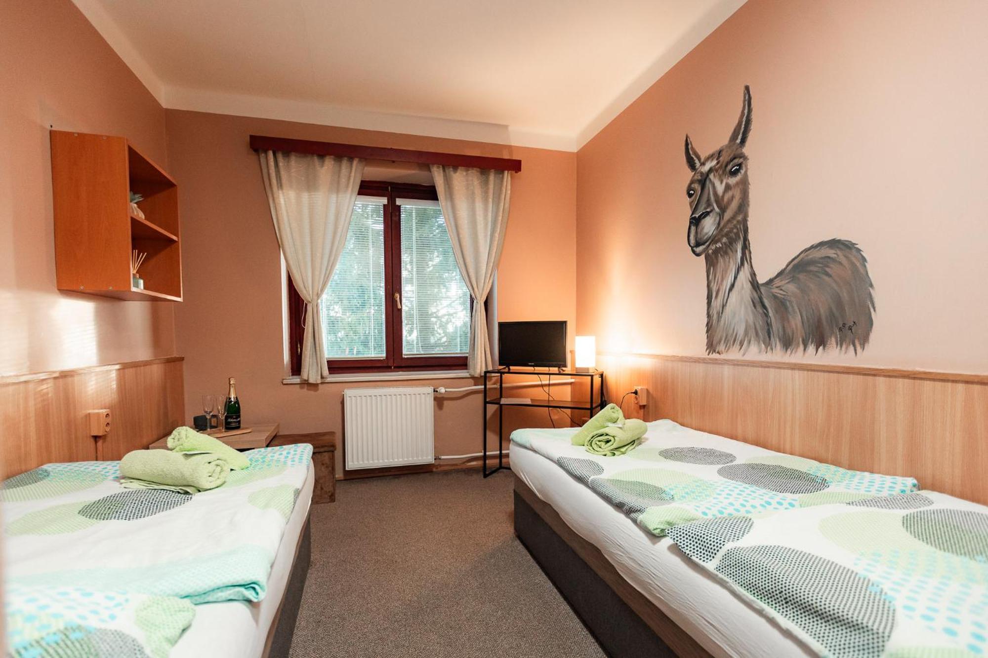 Hotel Rozkos Česká Skalice المظهر الخارجي الصورة