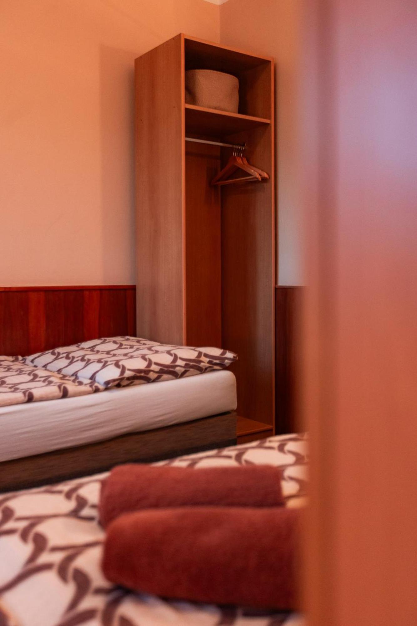 Hotel Rozkos Česká Skalice الغرفة الصورة